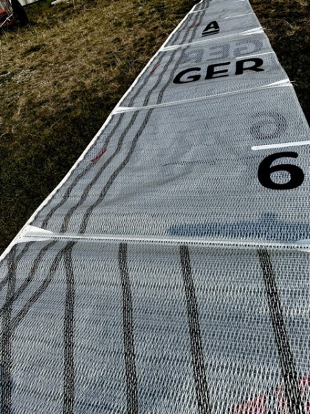 Mittel (Bryt Segel 24).jpeg